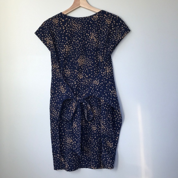 Tie-back printed shift dress - Picture 2 of 6